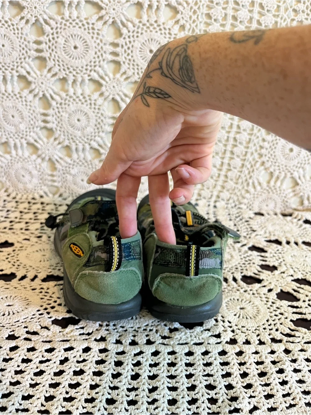 Kids size 2 (big kid) keen waterproof washable hiking shoes breathable green